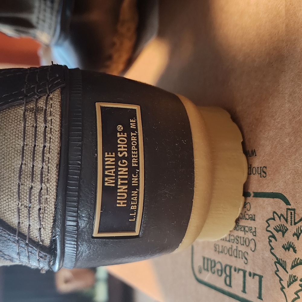 Womens LL Bean Duck Boots - Black and Tan - Picture 5 of 10